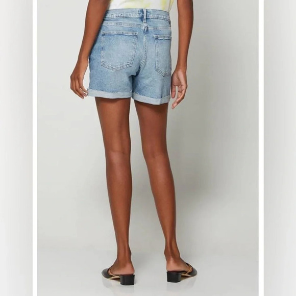 GAP Light Wash Blue High Rise Distressed 5" Denim Jean Short Plus Size 16/33 - Picture 7 of 10